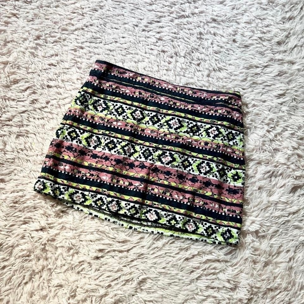 Hollister Tribal Boho Colorful Vivid Lace Mini Skirt Womens L Festival Hipster